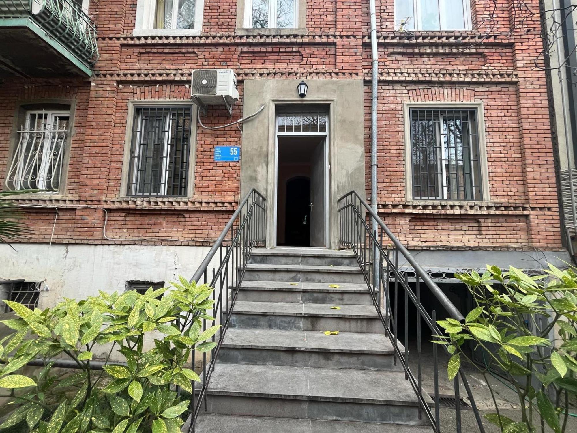 Appartamento Vake Tbilisi Esterno foto